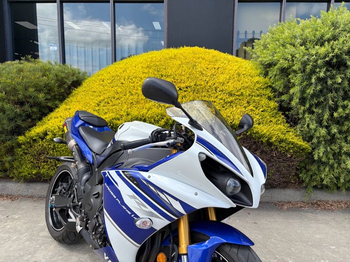 2014 Yamaha YZF-R1
