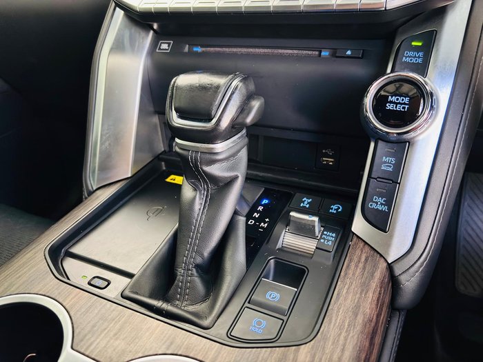 2022 Toyota Landcruiser Sahara FJA300R 4X4 Dual Range Saturn Blue