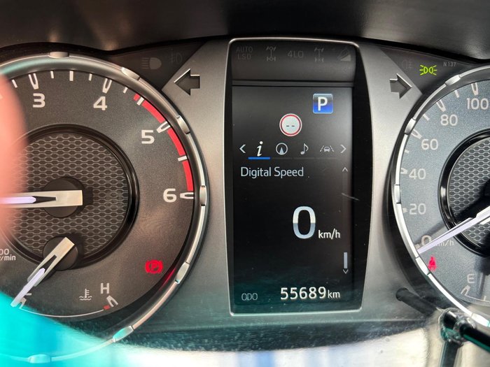 2022 Toyota Hilux SR5