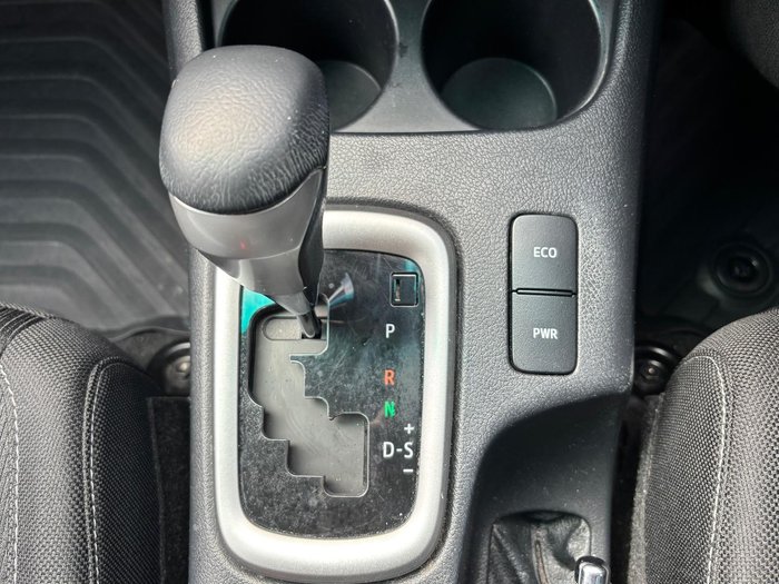 2022 Toyota Hilux SR5