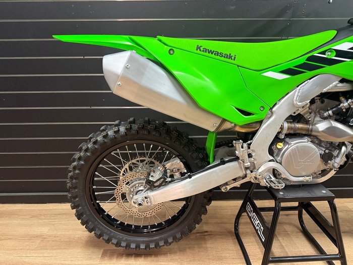 2025 Kawasaki KX450 Green