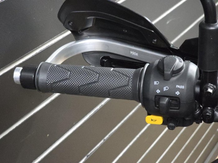 2025 Royal Enfield HIMALAYAN 450 Gold