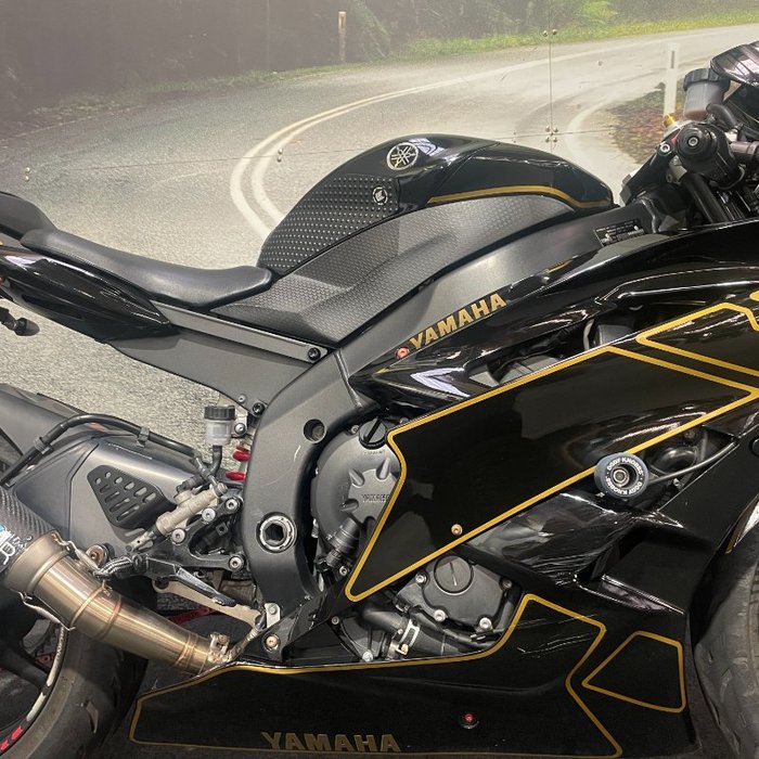 Yamaha 2006 Yamaha 600cc YZF-R6 Black