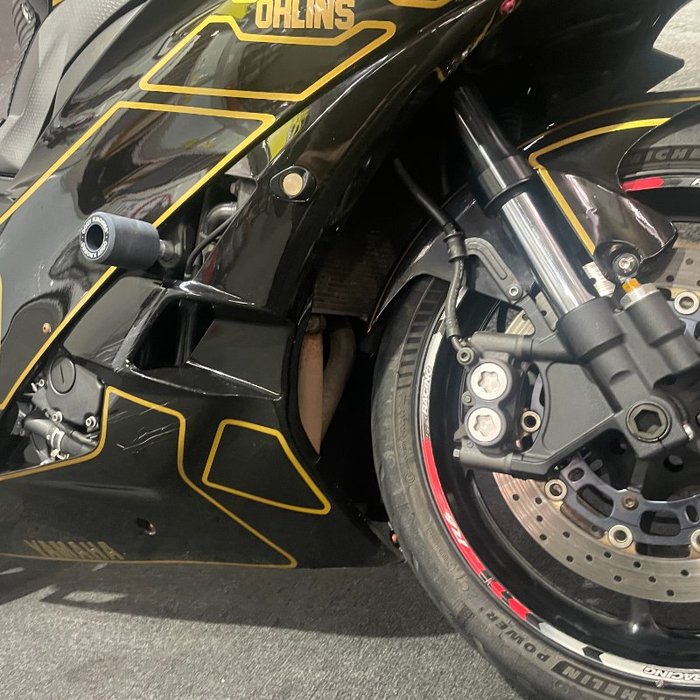 Yamaha 2006 Yamaha 600cc YZF-R6 Black