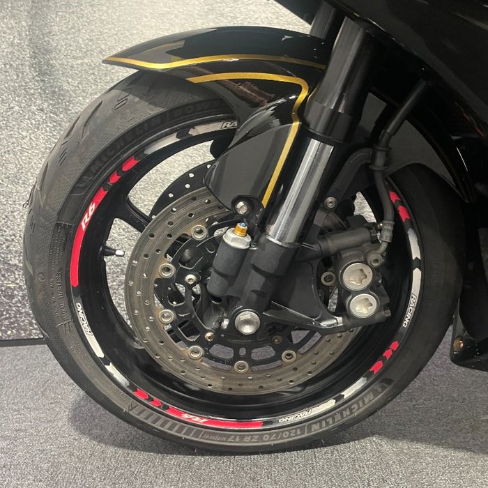 Yamaha 2006 Yamaha 600cc YZF-R6 Black