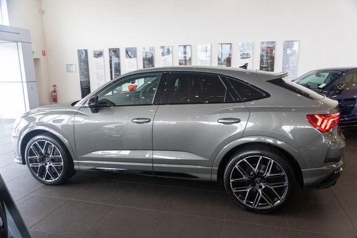 2023 Audi RS Q3