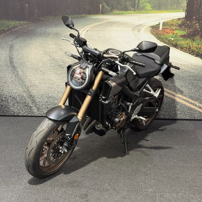 2024 Honda CB650RAC Black