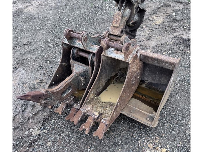 2016 Kobelco Sk35sr