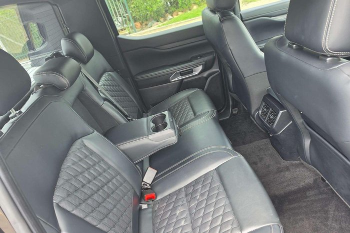 2023 Ford Ranger Platinum MY24.00 4X4 Dual Range Shadow Black