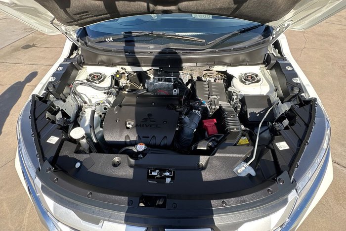 2024 Mitsubishi ASX ES XD MY24 White