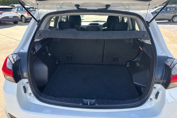 2024 Mitsubishi ASX ES XD MY24 White