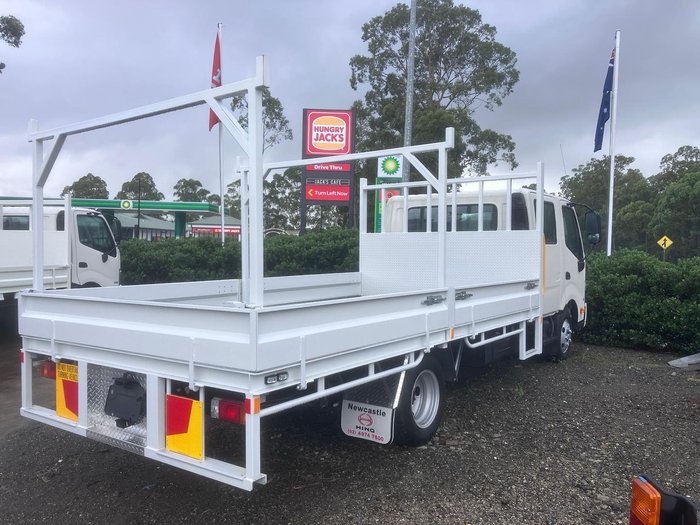 2025 Hino 300 Series 616 Crew White