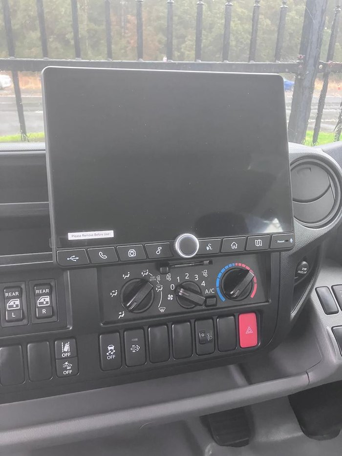 2025 Hino 300 Series 616 Crew White