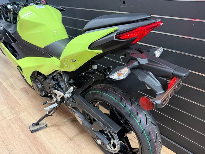 2026 Kawasaki NINJA 500 Green