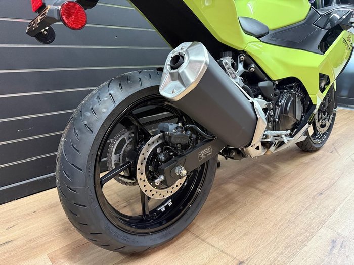 2026 Kawasaki NINJA 500 Green