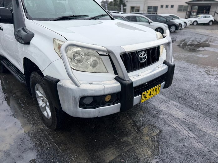 2011 TOYOTA LANDCRUISER PRADO GX (4x4)