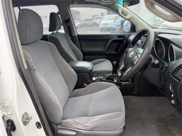 2011 TOYOTA LANDCRUISER PRADO GX (4x4)