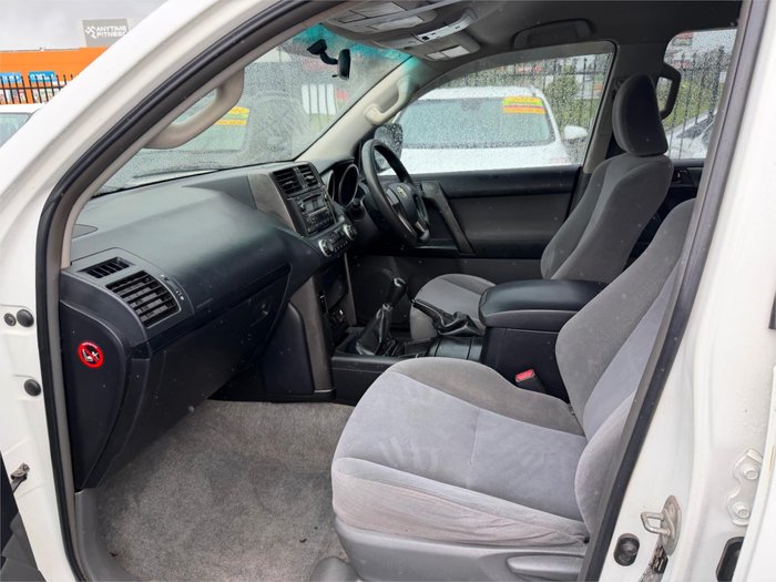 2011 TOYOTA LANDCRUISER PRADO GX (4x4)