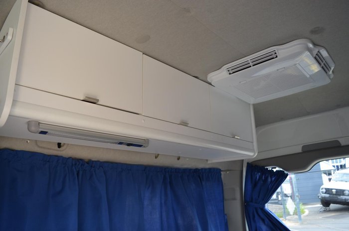 2015 Toyota Hiace