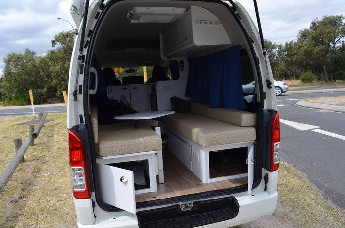 2015 Toyota Hiace