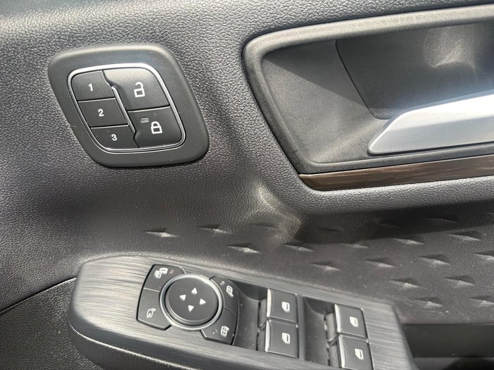 2021 Ford Escape Vignale