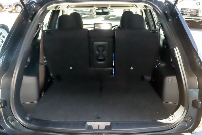 2025 Mitsubishi Outlander ES