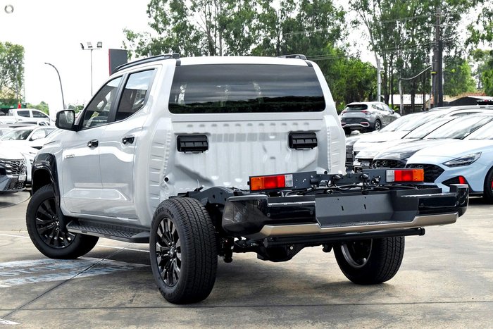 2025 Mitsubishi Triton GSR