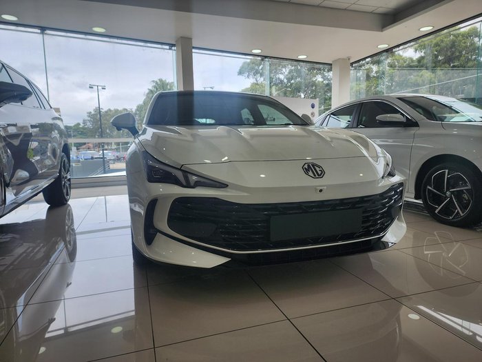 2025 MG MG7