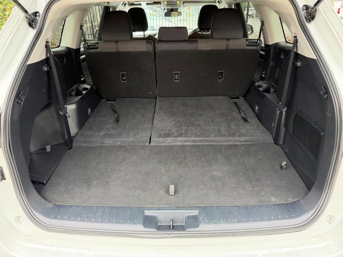 2022 TOYOTA KLUGER GX HYBRID AWD AXUH78R White