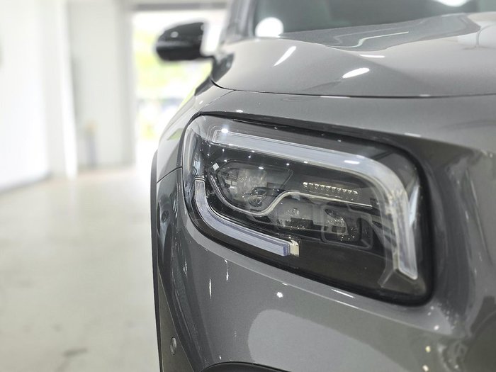 2021 Mercedes-Benz GLB-Class GLB200