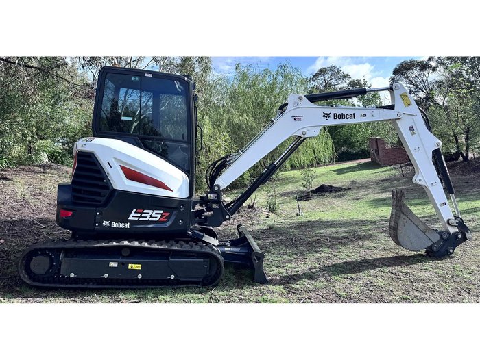 2025 Bobcat E35z