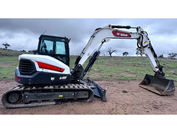 2022 Bobcat E88