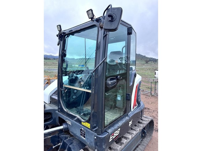 2022 Bobcat E88