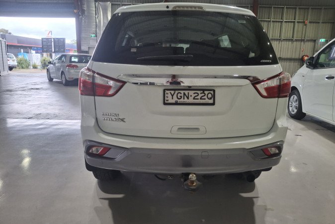 2018 ISUZU MU-X LS-M (4x4)