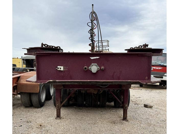 2005 Drake 4 X 8 Swingwing Low Loader