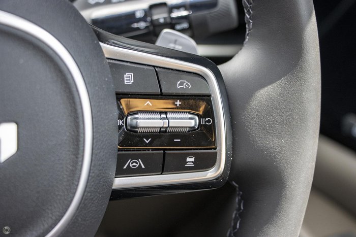 2025 Kia Carnival GT-Line HEV