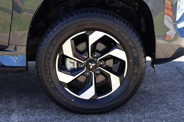 2025 Mitsubishi Pajero Sport Exceed