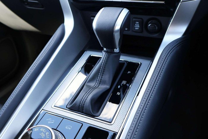 2025 Mitsubishi Pajero Sport Exceed