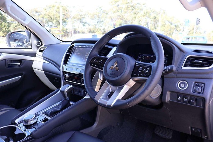 2025 Mitsubishi Pajero Sport Exceed