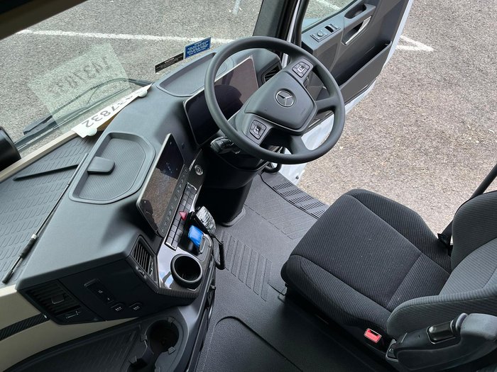 2024 Mercedes-Benz Actros 2663 White