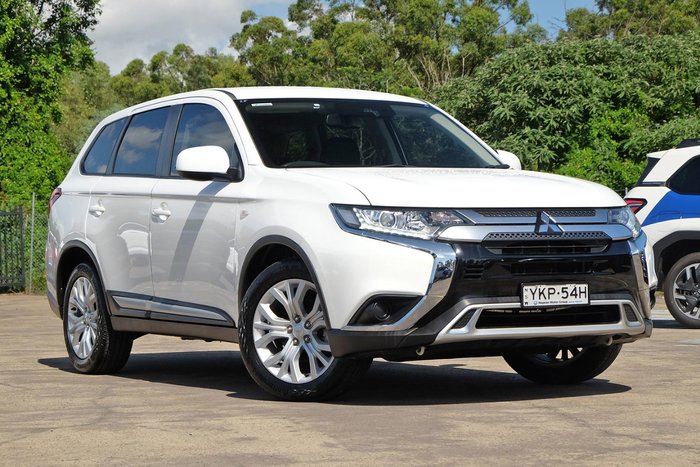 2020 Mitsubishi Outlander ES