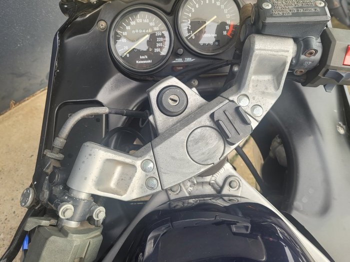 1991 Kawasaki ZZ-R600 (ZX600) BLUE