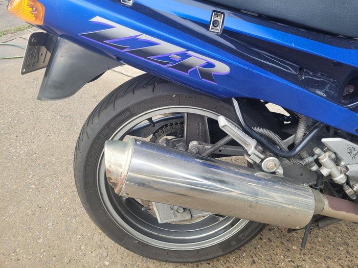 1991 Kawasaki ZZ-R600 (ZX600) BLUE
