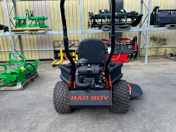2026 Bad Boy Maverick HD Zero Turn Mower C/W 54in Deck Red