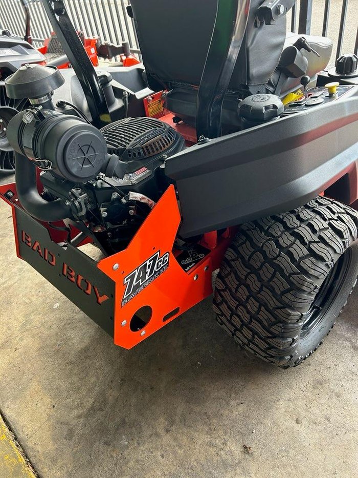2026 Bad Boy Maverick HD Zero Turn Mower C/W 54in Deck Red
