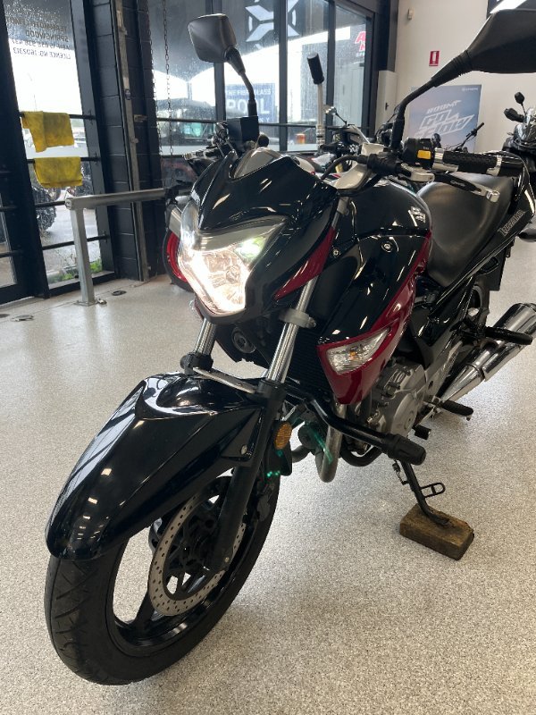 2015 Suzuki INAZUMA 250 (GW250) BLACK
