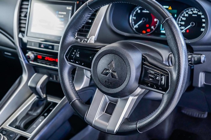 2024 Mitsubishi Pajero Sport GLS