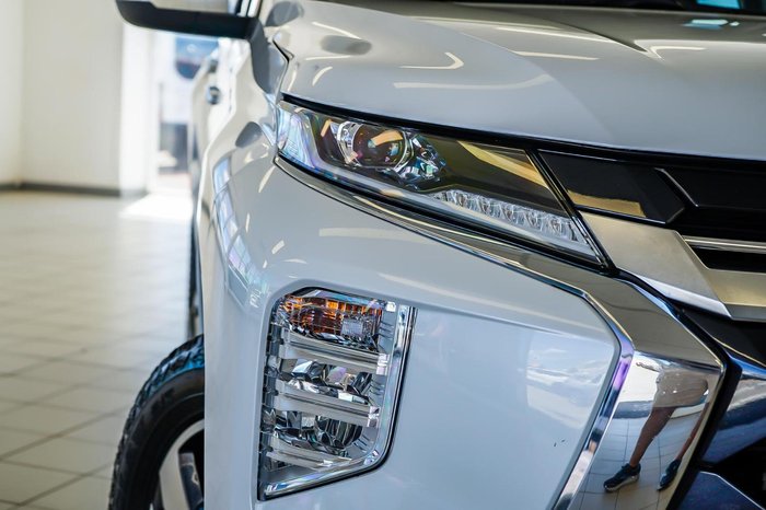 2024 Mitsubishi Pajero Sport GLS