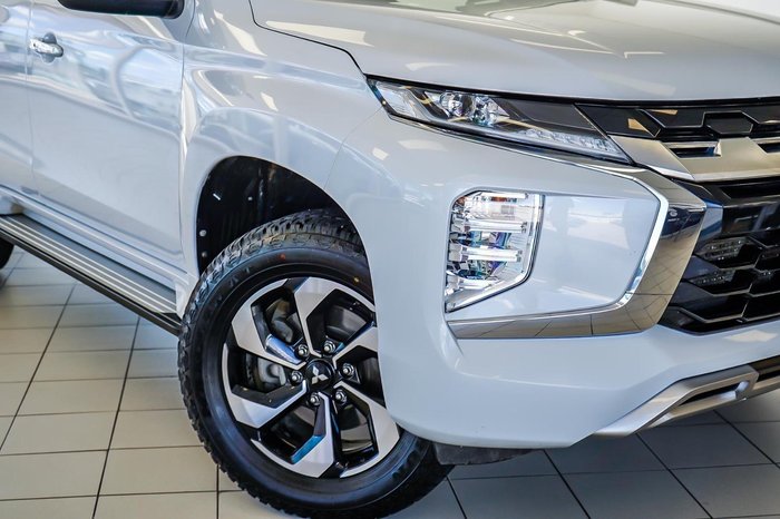 2024 Mitsubishi Pajero Sport GLS