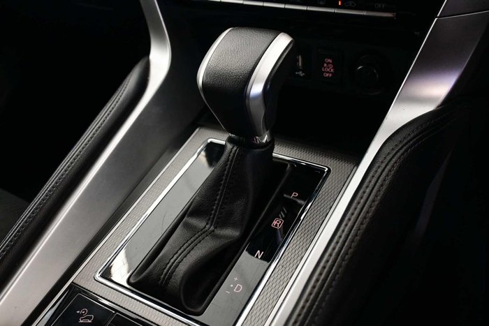 2024 Mitsubishi Pajero Sport GLS